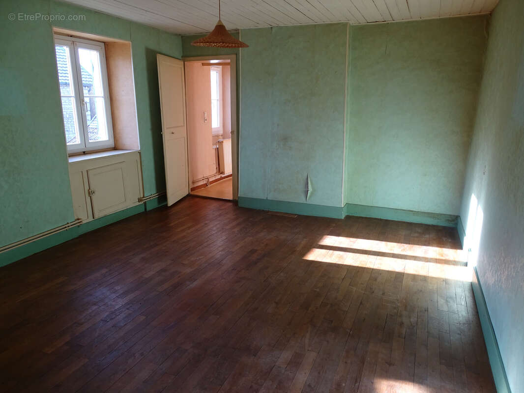 Maison à CHATILLON-SUR-SEINE