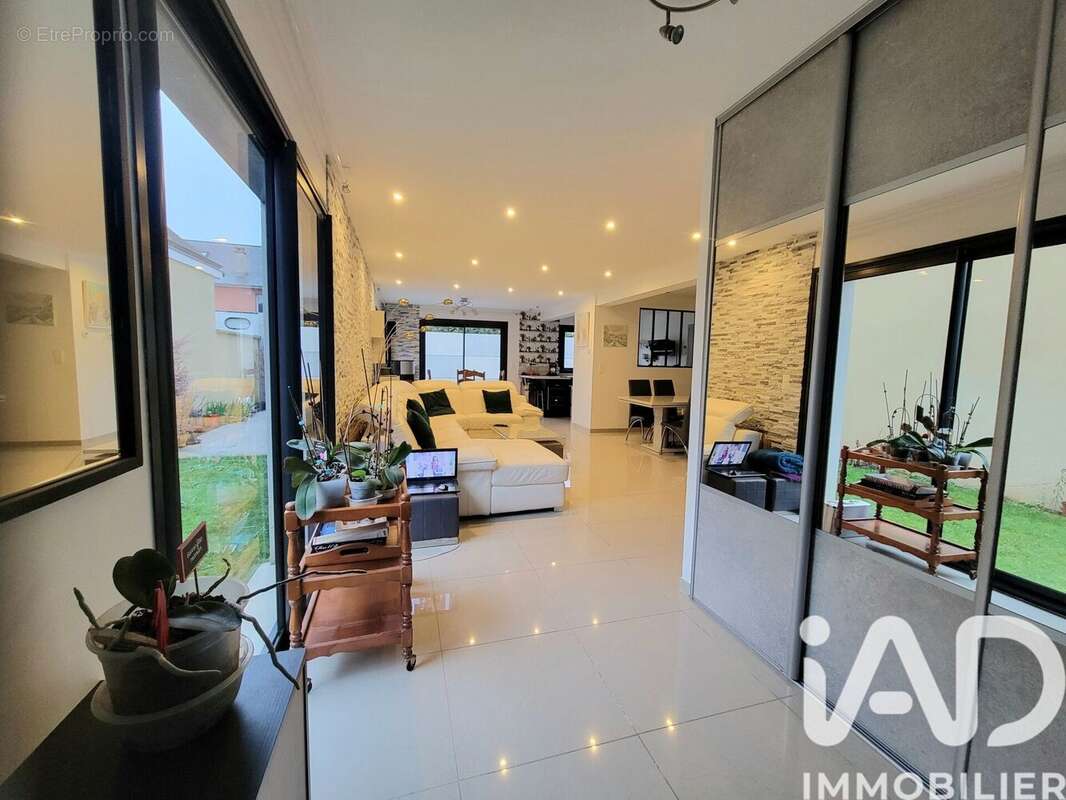 Photo 3 - Maison à SOTTEVILLE-LES-ROUEN