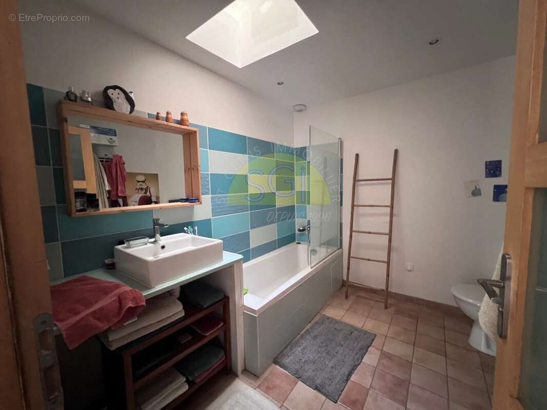 Maison à SAINT-GENIS-DES-FONTAINES