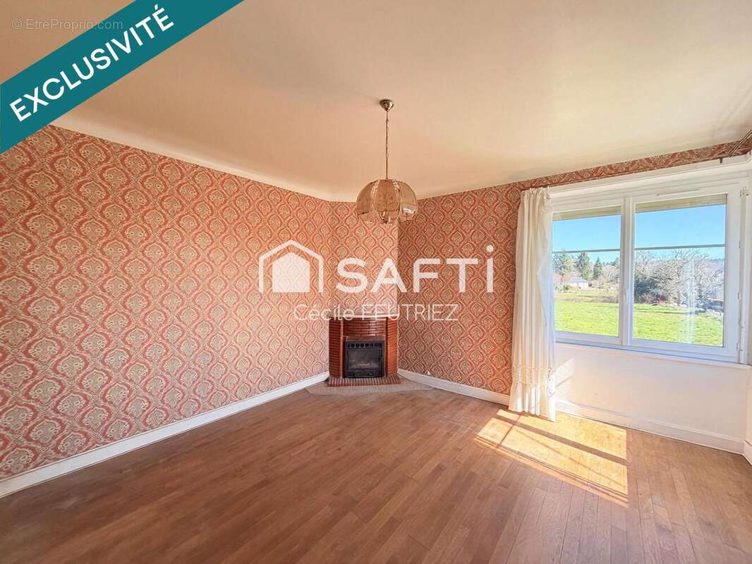Maison 146 m² à Marcillac-La-Croisille  - photo 4