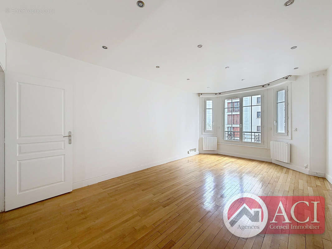 Appartement à EPINAY-SUR-SEINE