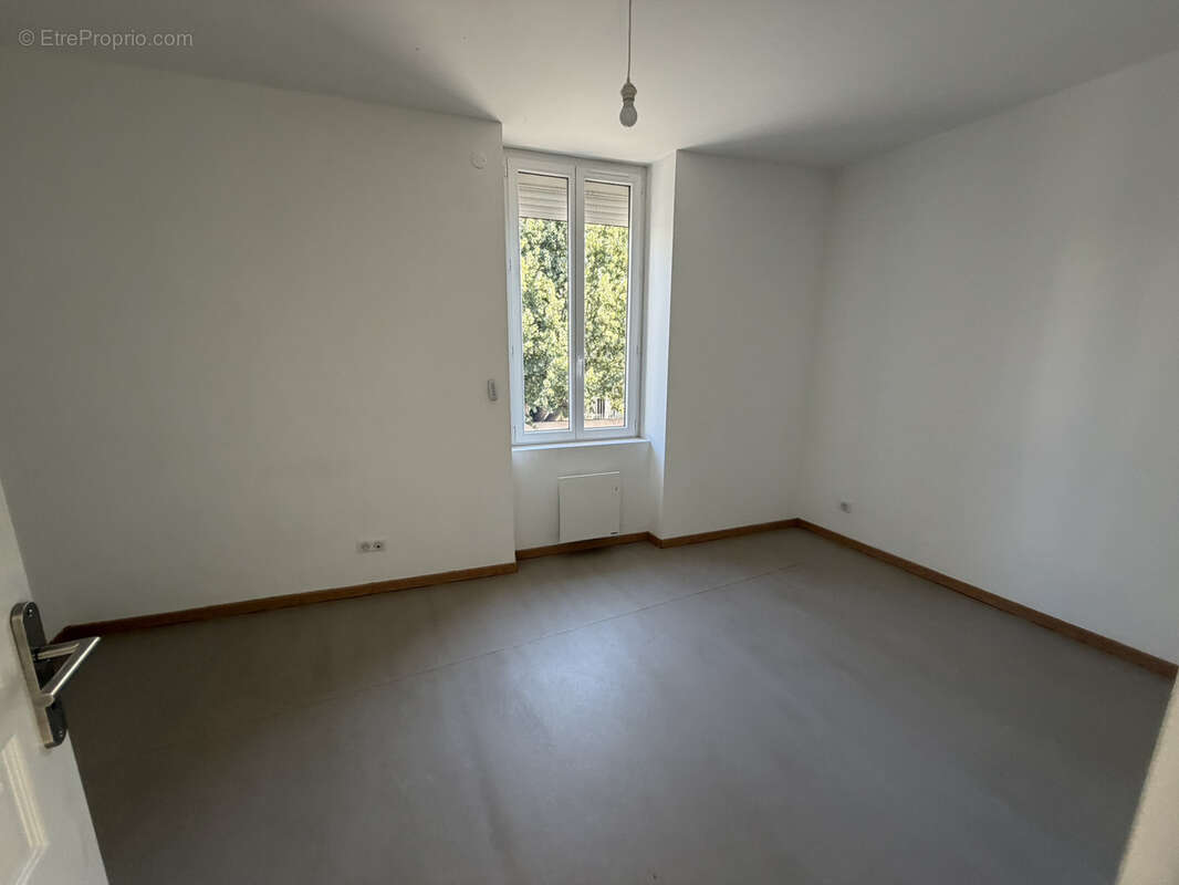 Villa de trois chambres proche du centre ville 104 m2 - photo 10
