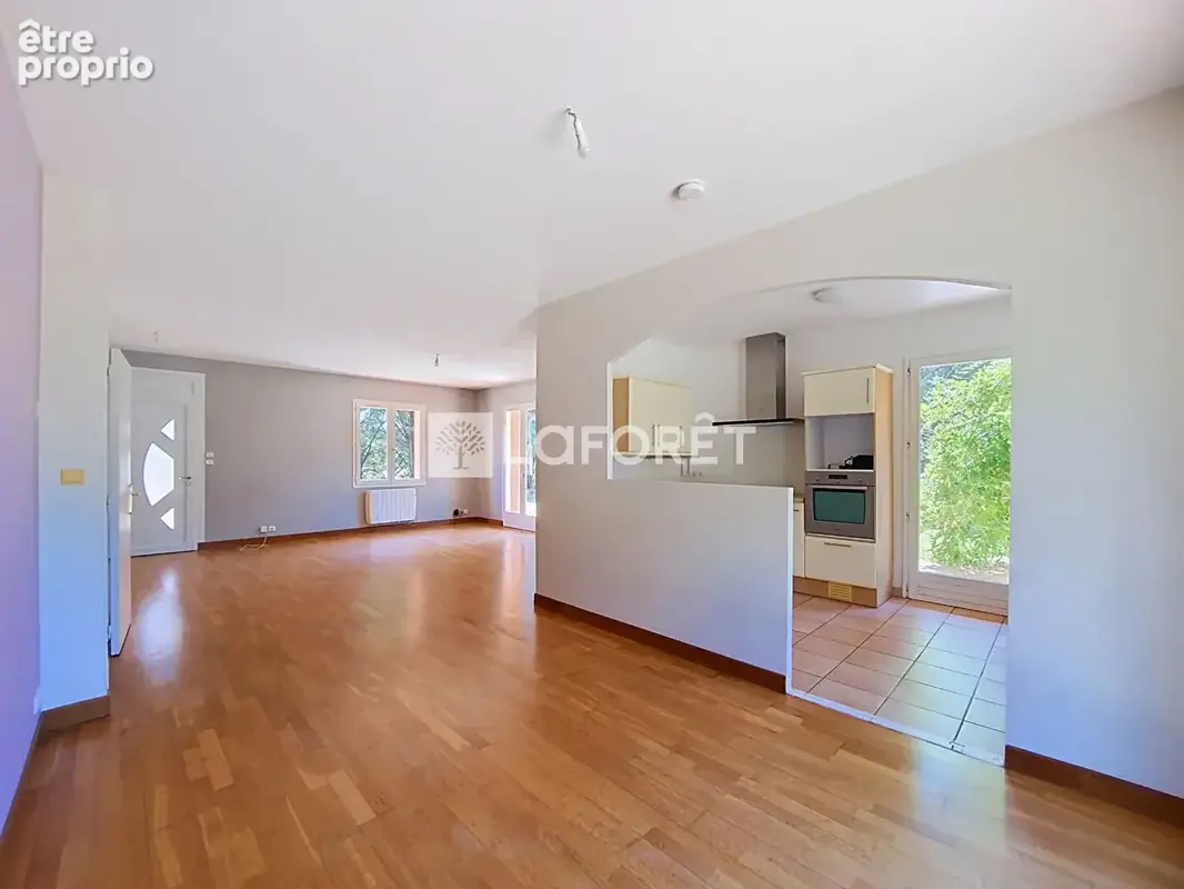 Montjoire, maison de type 5 sur une parcelle de 3373 m² environ ! - photo 5