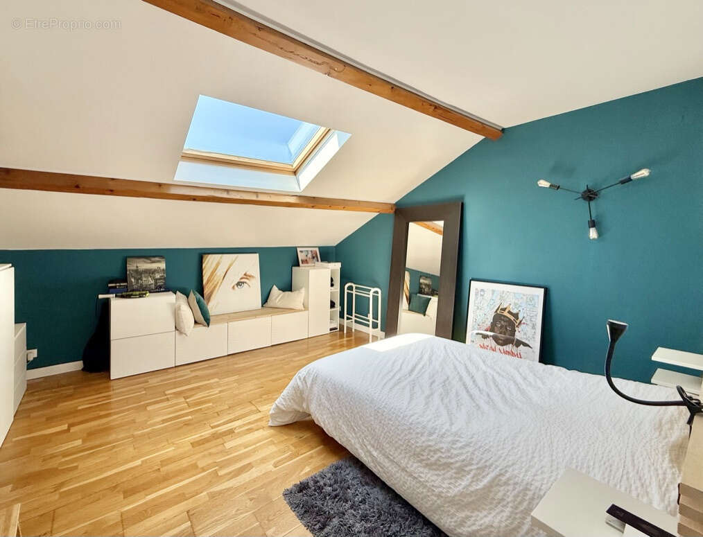 Maison à GUILHERAND-GRANGES