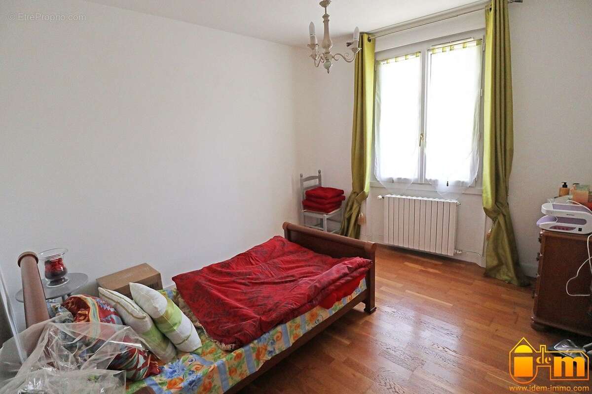 Maison 143 m² à Mereville  - photo 8