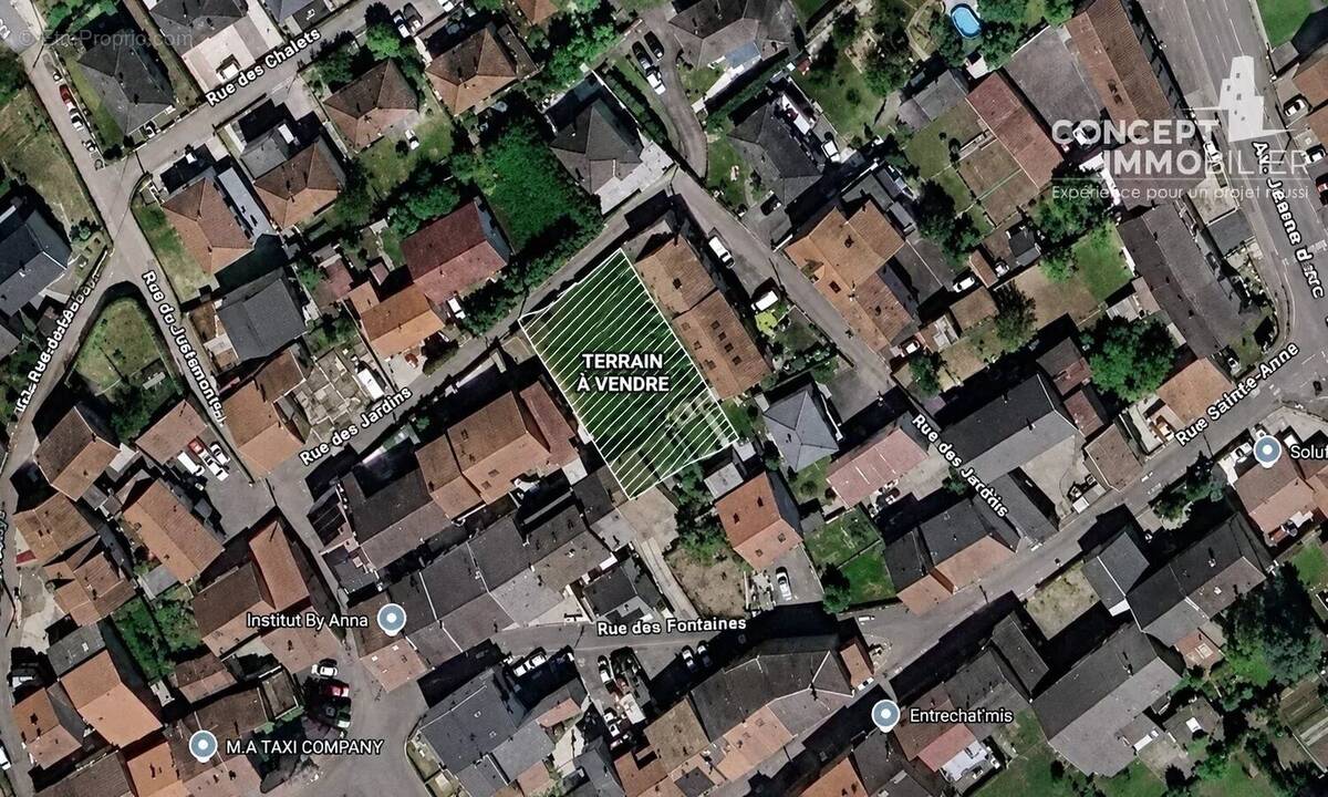 Terrain à FAMECK
