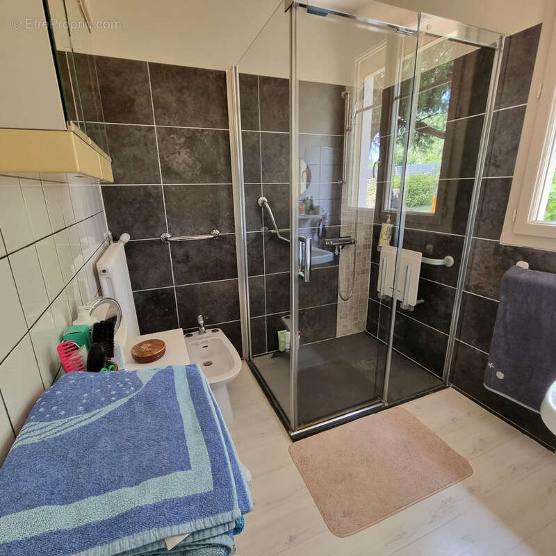 Maison à MONTGIVRAY