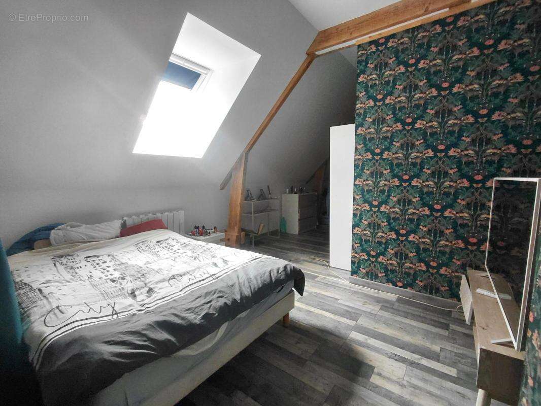 Maison à GESNES-LE-GANDELIN