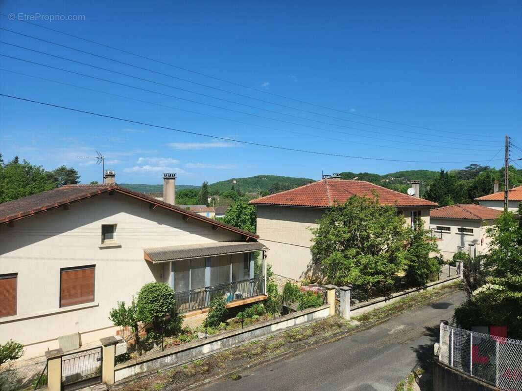 Maison à PUY-L&#039;EVEQUE