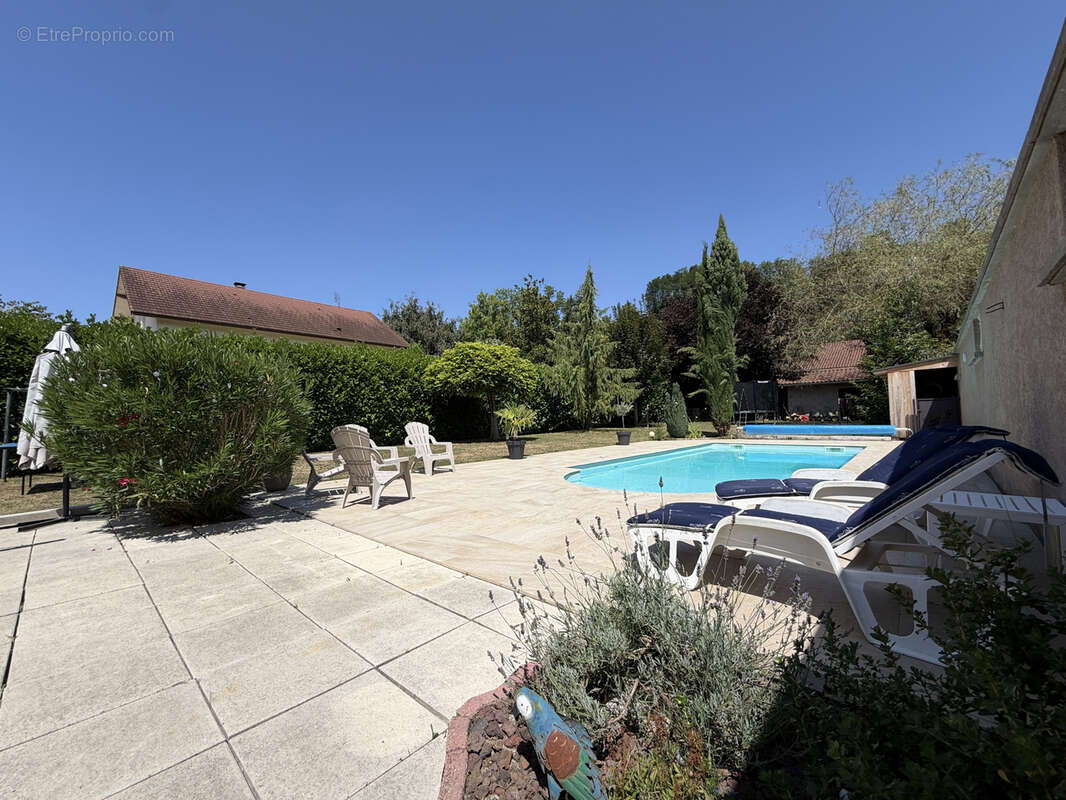 En exclusivité   maison familiale avec piscine à poncin - photo 7