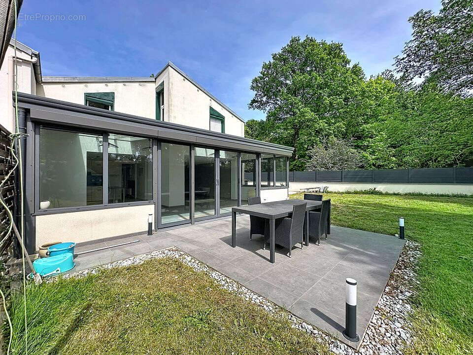 Maison à EMERAINVILLE