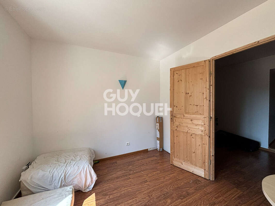 Maison à TREMBLAY-LES-VILLAGES