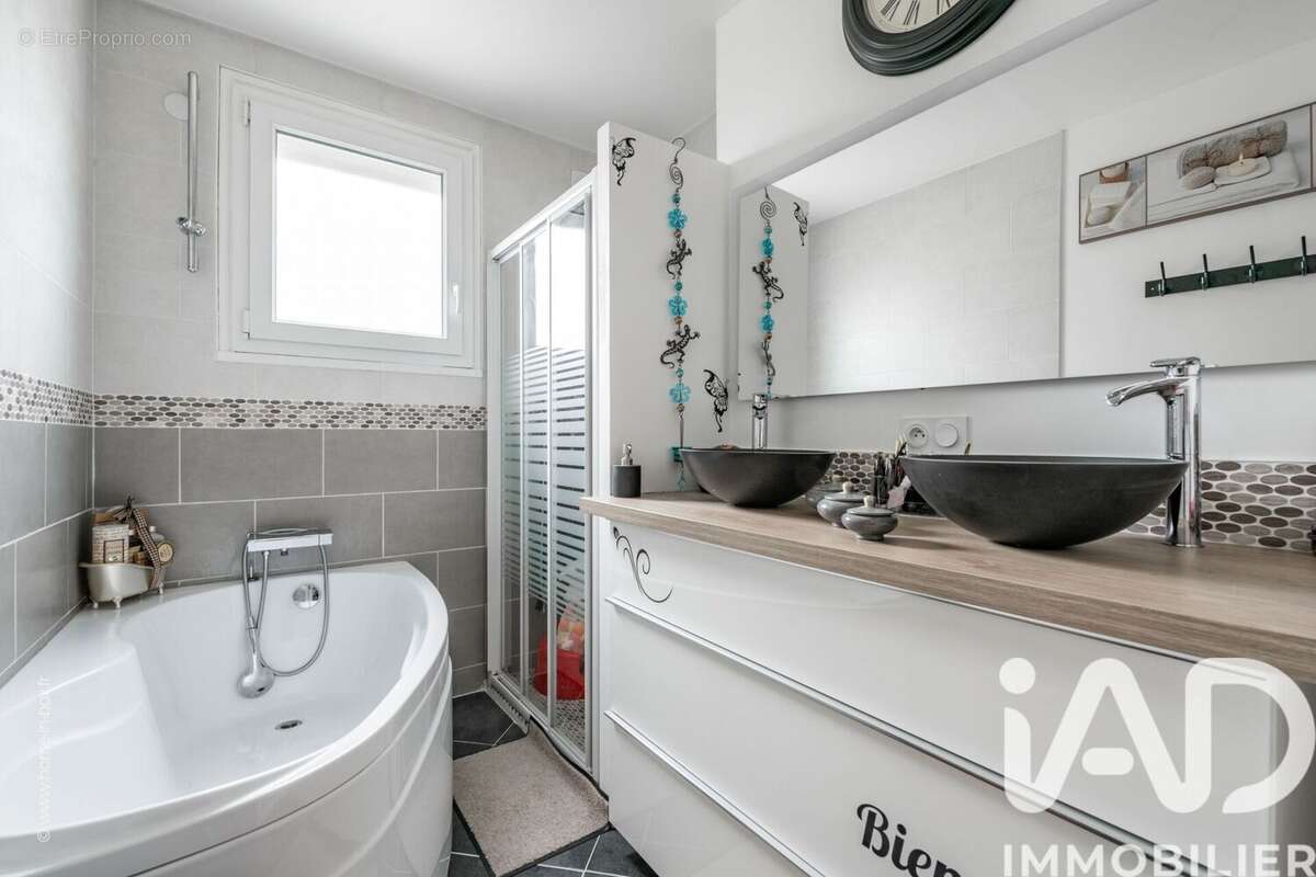 Photo 7 - Maison à LE COUDRAY-MONTCEAUX