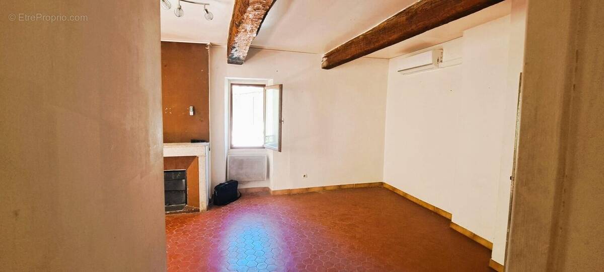 Photo 1 - Appartement à LE BEAUSSET