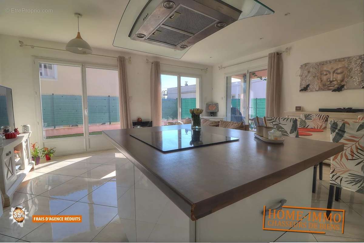 Maison à VILLENEUVE-LOUBET