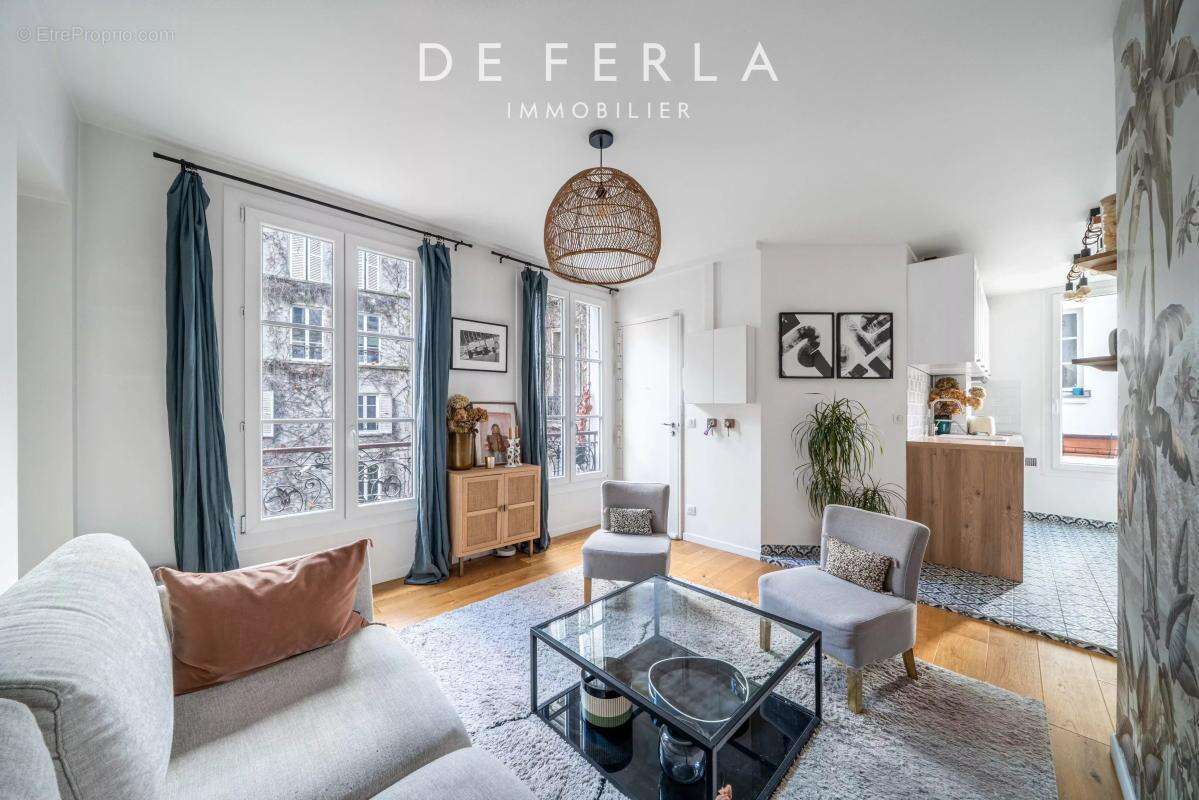 Appartement à PARIS-17E