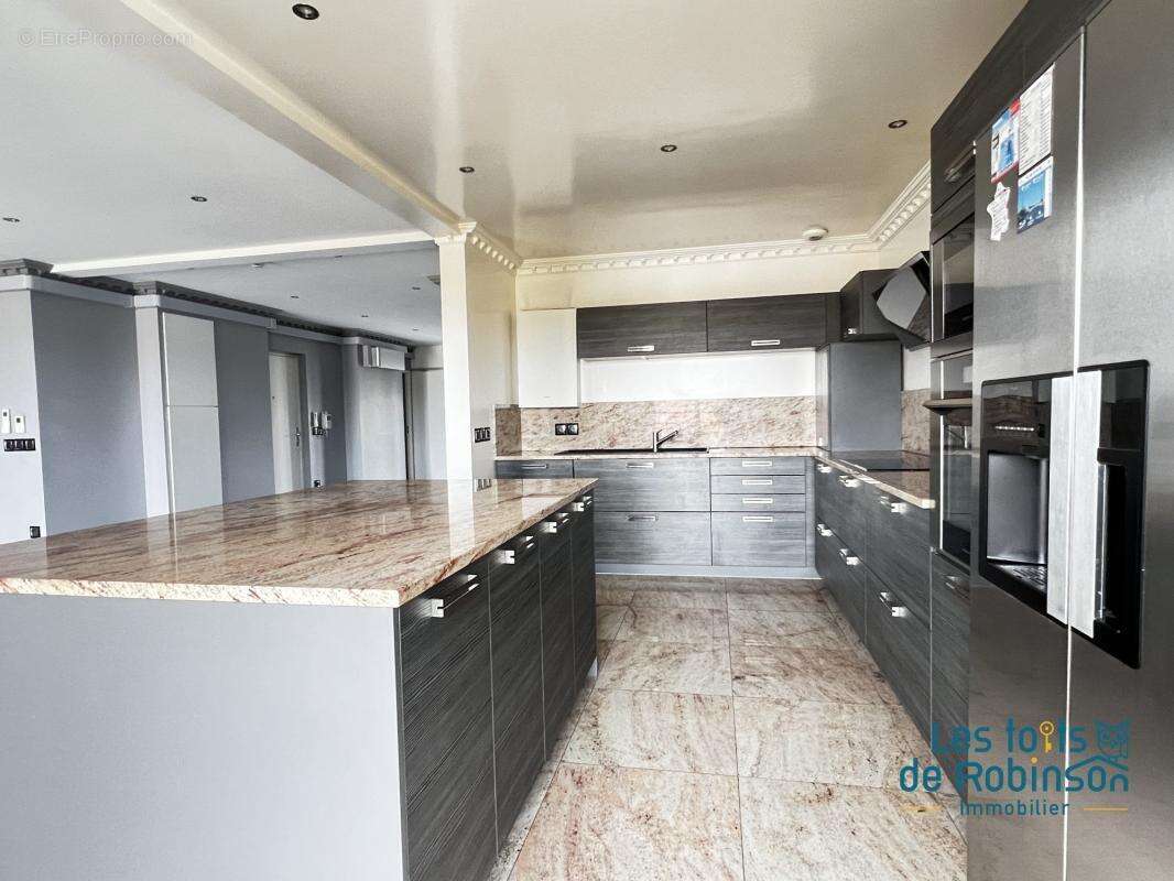 Appartement à L'HAY-LES-ROSES