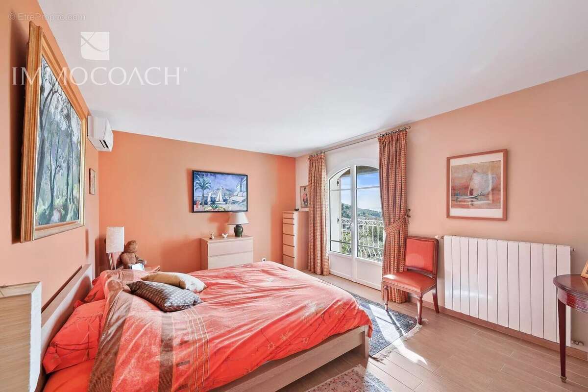 Maison à CARQUEIRANNE