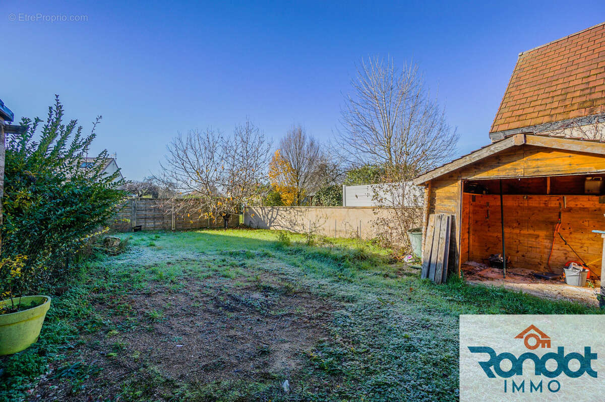 Maison de village / 6 pieces / 4 chambres / 130m2 / jardin 130m2 - photo 12