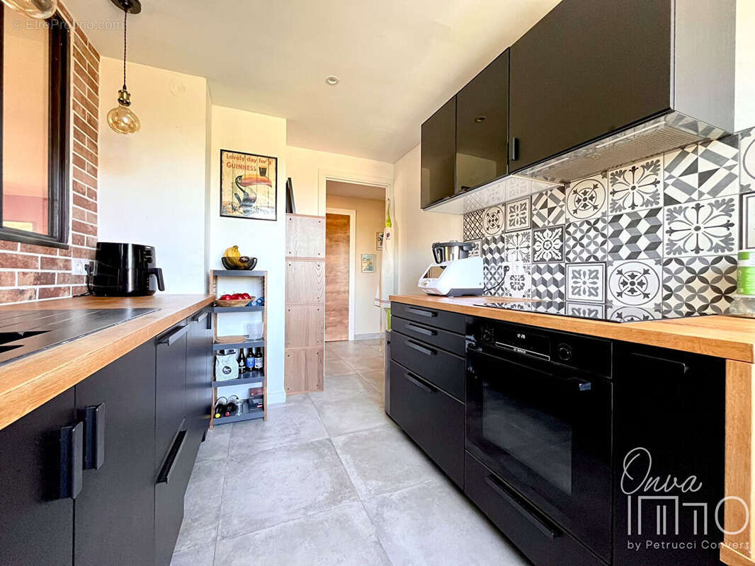 Appartement à FONTAINES-SUR-SAONE