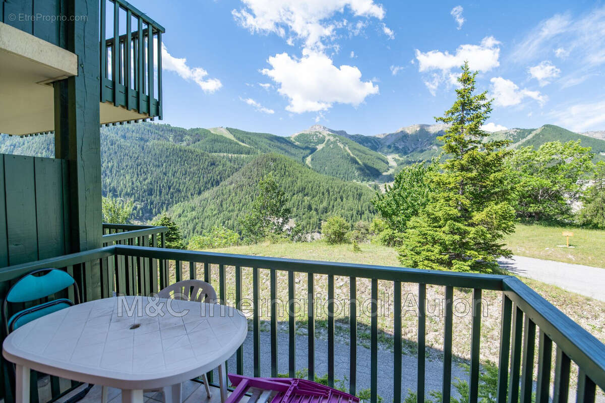 Appartement à SAINT-ETIENNE-DE-TINEE