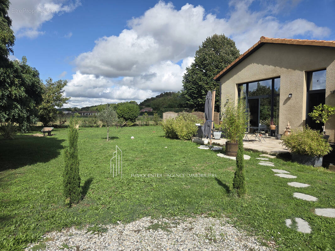 Maison à MARGES