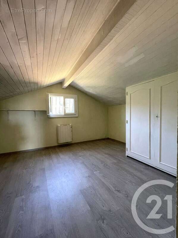 Appartement à BORMES-LES-MIMOSAS