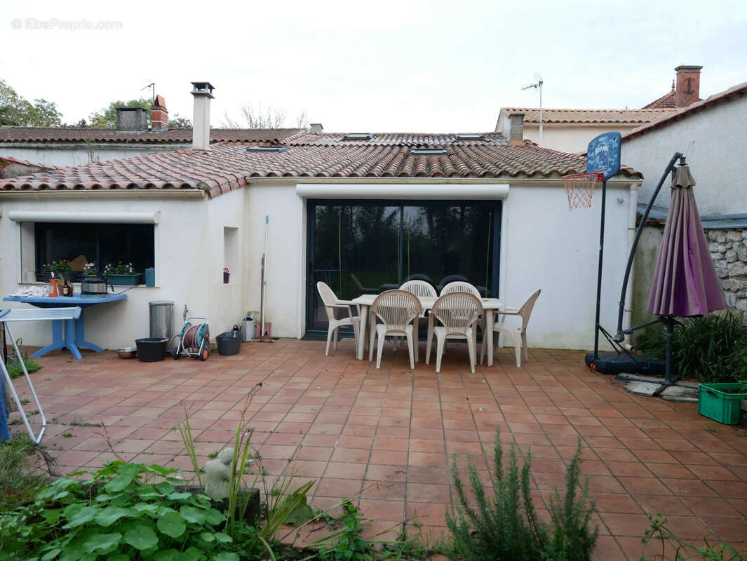 Maison à SAINT-MEDARD-D&#039;AUNIS