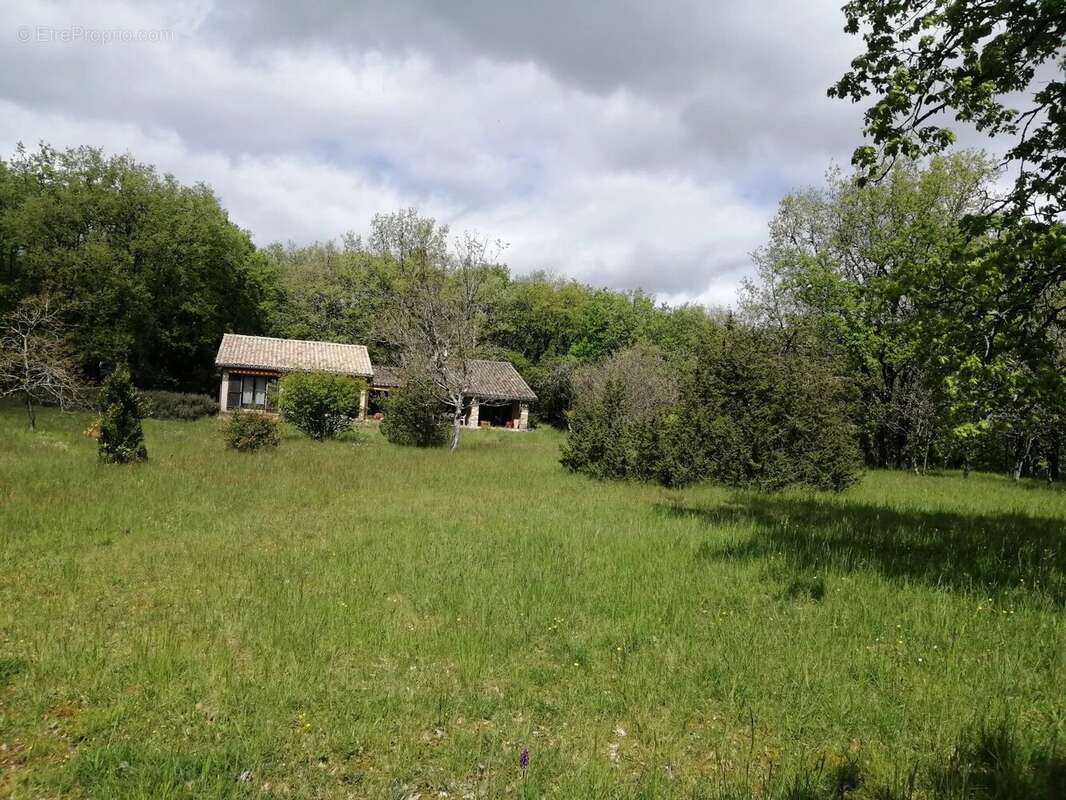 Maison à SAINT-BEAUZILE