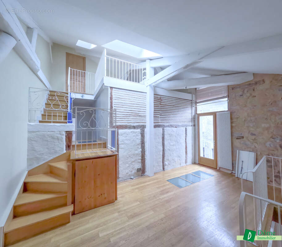 Maison à MONTBONNOT-SAINT-MARTIN