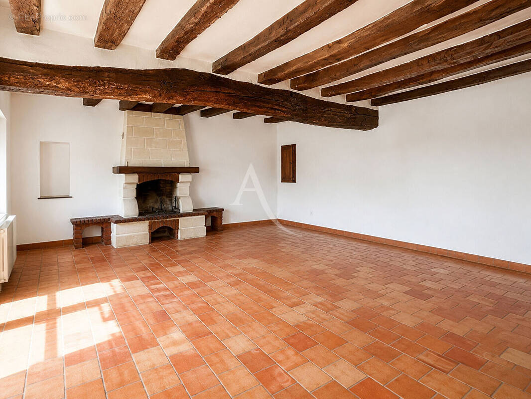 Maison à VARENNES-SUR-LOIRE
