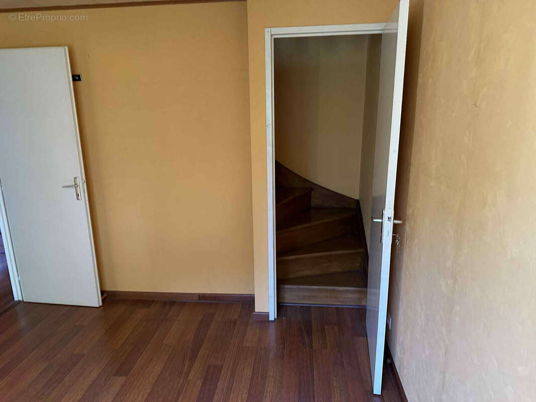 Maison à CHAMPS-SUR-MARNE