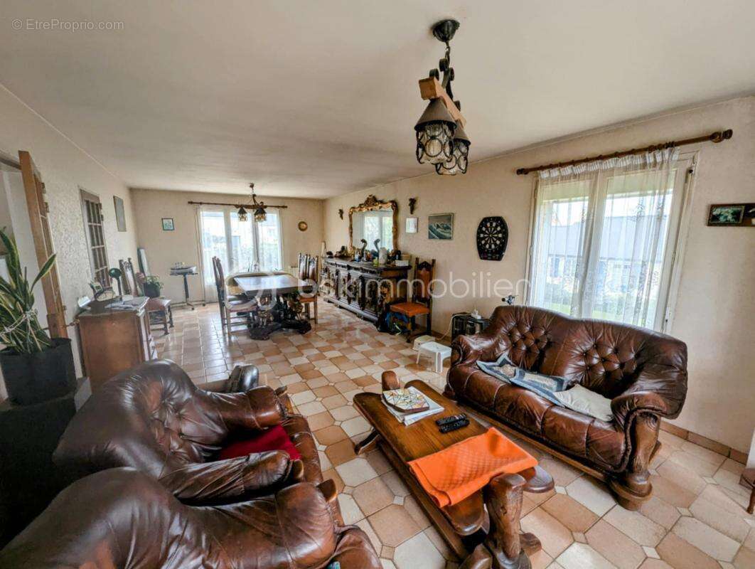 Maison à PLEINE-FOUGERES