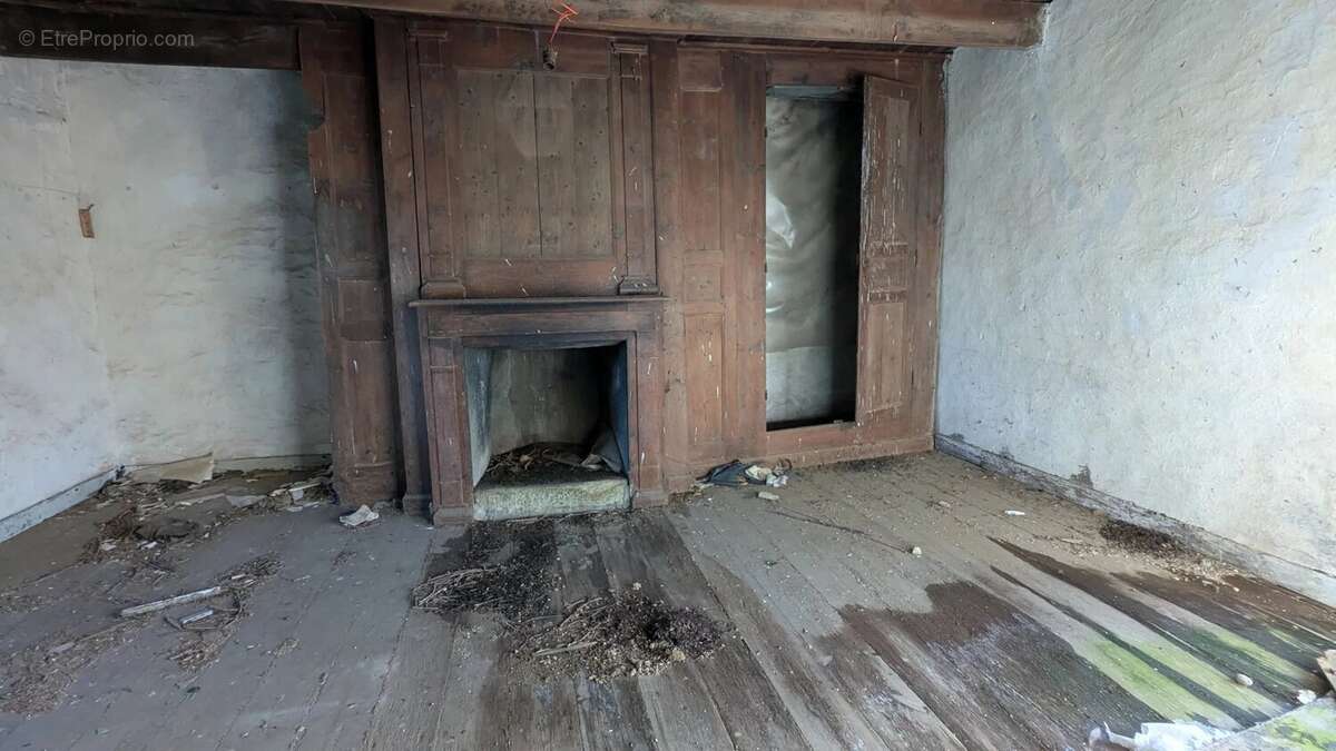 Maison à PLONEVEZ-PORZAY