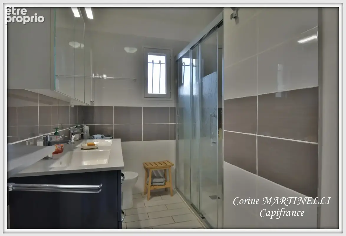 Ensemble de 2 maisons - Terrain 1.9 hectare - photo 12