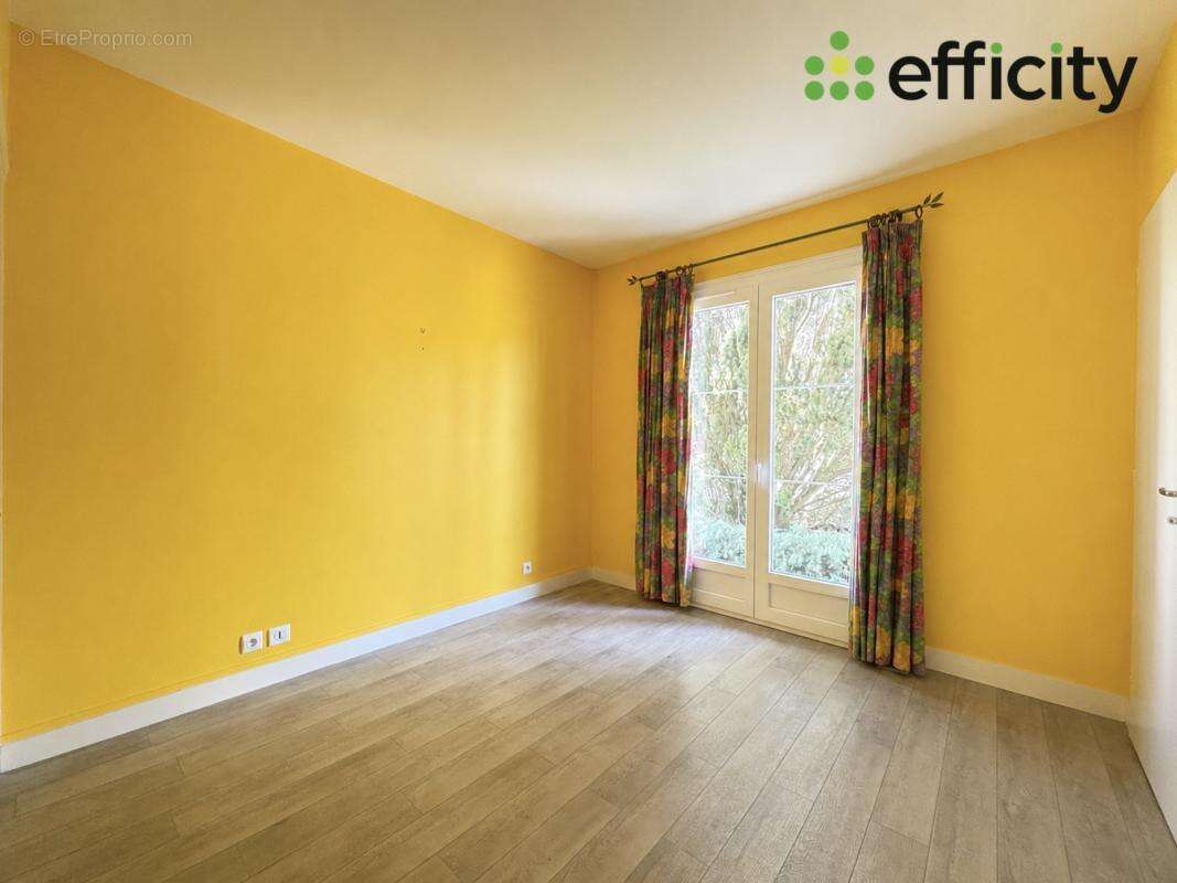 Maison 90 m² à Saint-Yrieix-Sur-Charente  - photo 10