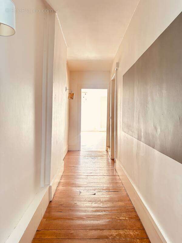 Besancon boucle, a proximite de la place st pierre, appartement de type 6 de 145 m2 - photo 6