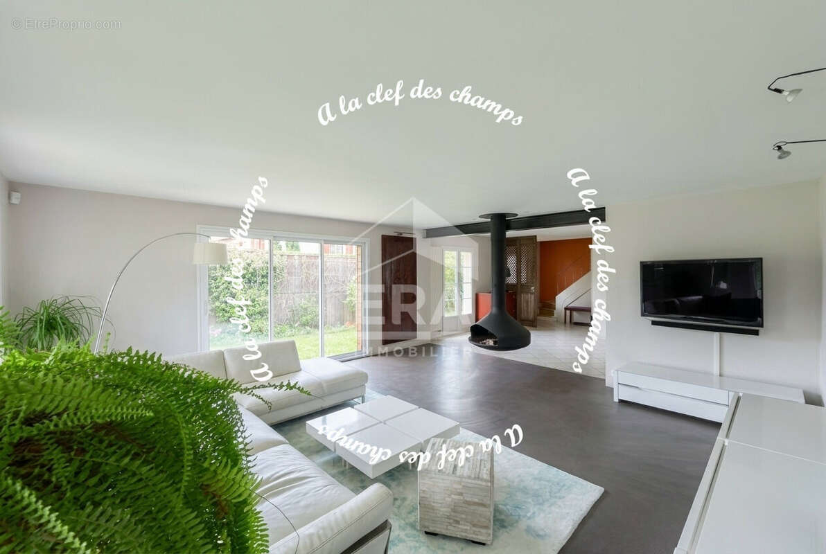 Maison à GIF-SUR-YVETTE