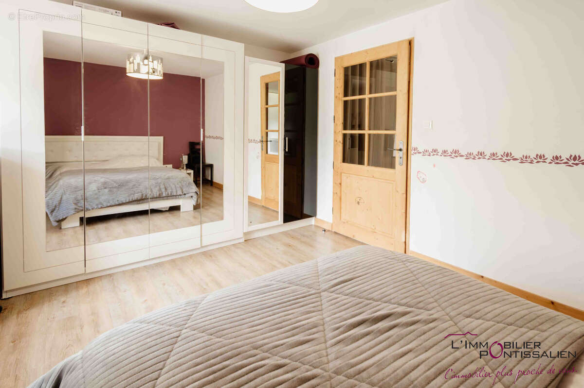 Appartement à JOUGNE