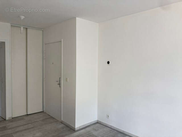 Appartement à GRAND-CHARMONT