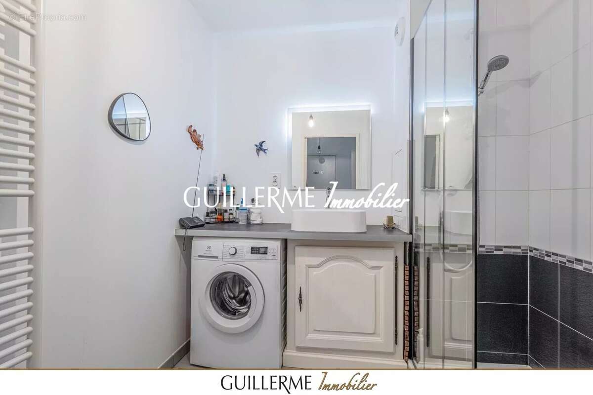 Appartement à GENAY