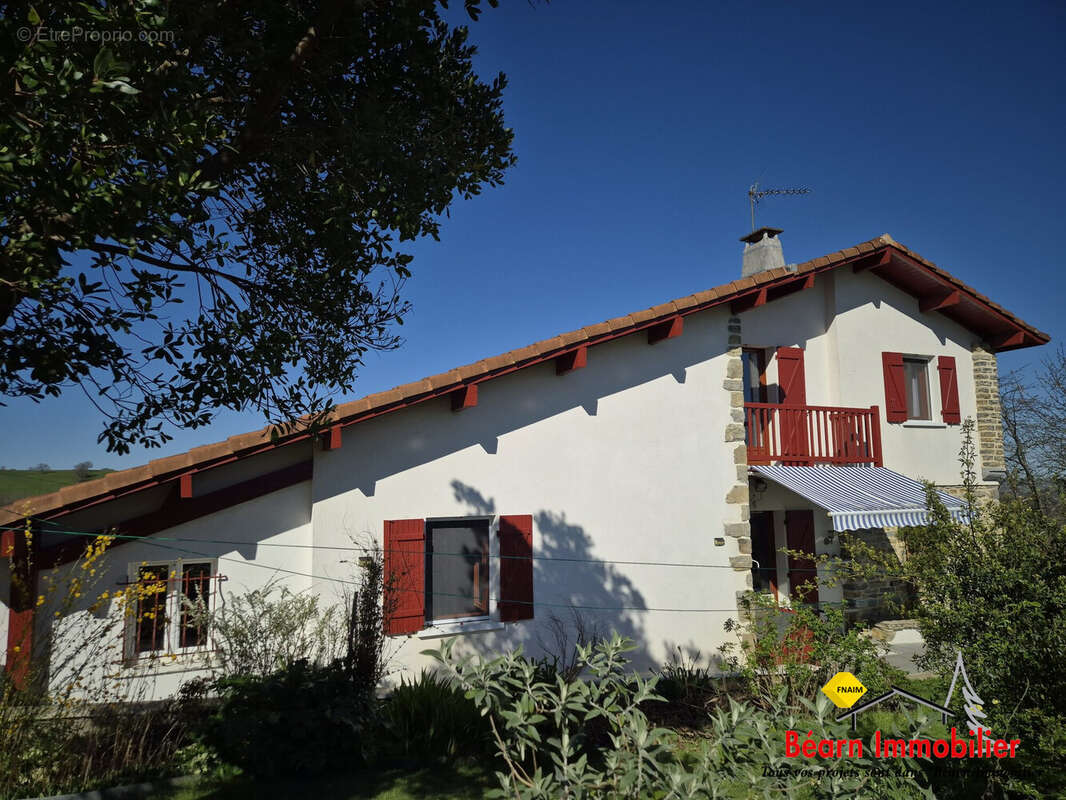 Maison à SAINT-PALAIS