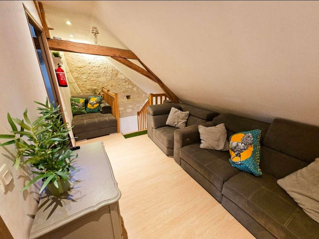 Maison à SAINT-JEAN-SAINT-GERMAIN