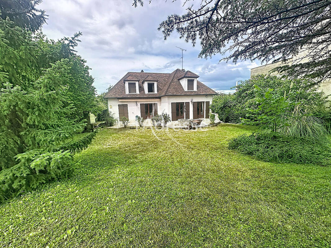 Maison à MONTFERMEIL