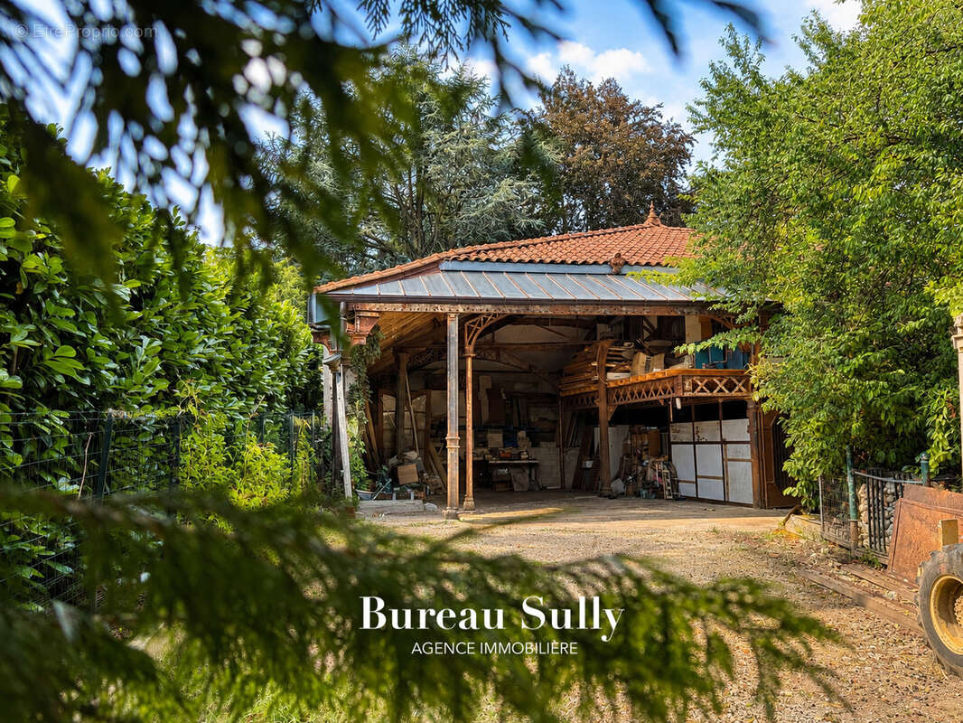 Beynost 01700 Maison 235 m2  Terrain 1296 m2 & dépendances TER 18 mn Gare Part Dieu - photo 21