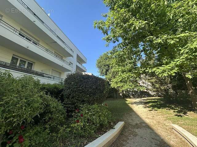 Appartement à MAISONS-ALFORT