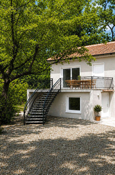 Appartement à GREASQUE