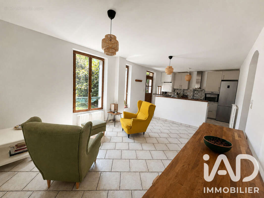 Photo 3 - Appartement à CORBEIL-ESSONNES