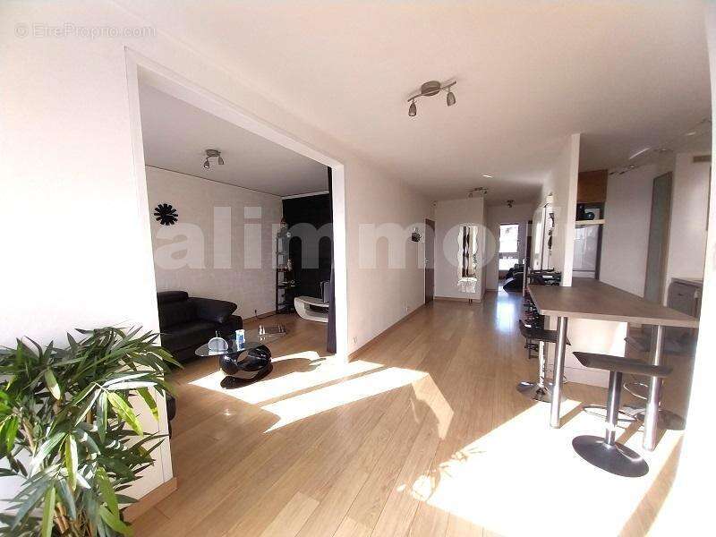 20251103_120539-2 - Appartement à CLERMONT-FERRAND