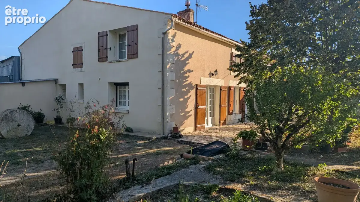 Fors maison pierres a rafraichir ref 1114 - photo 3